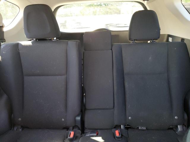 Photo 10 from auction – 2017 TOYOTA RAV4 LE with VIN JTMBFREV0HJ135193