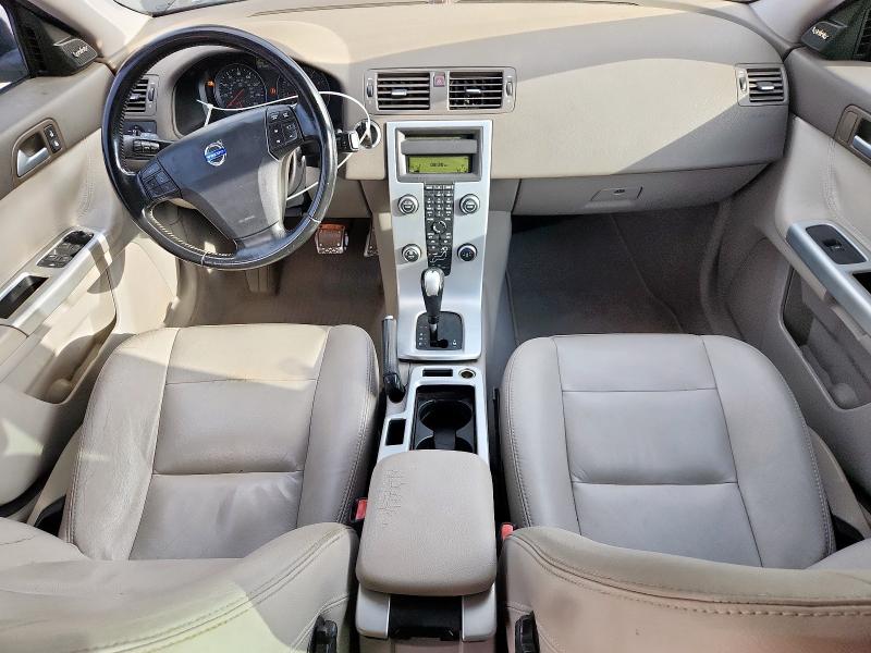 Photo 8 from auction – 2010 VOLVO V50 2.4I with VIN YV1382MW9A2567131