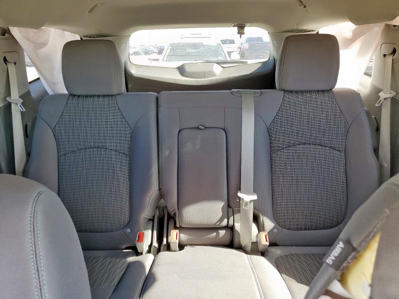 Photo 10 from auction – 2017 CHEVROLET TRAVERSE L with VIN 1GNKRFKD1HJ109713