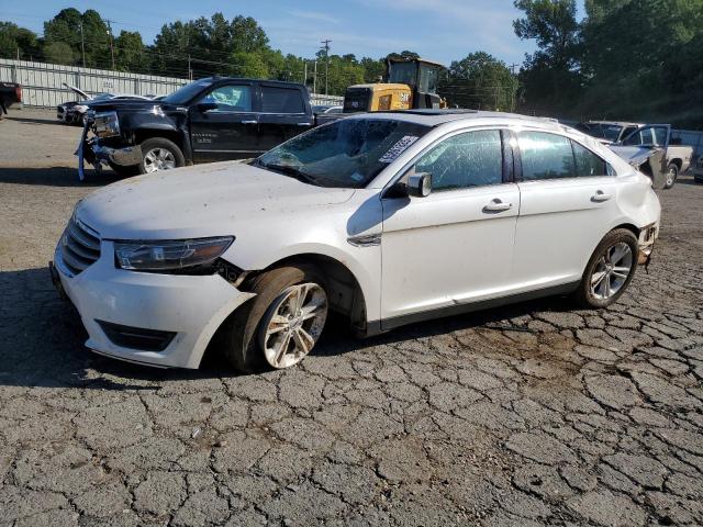 FORD TAURUS SEL 2015 with VIN 1FAHP2E87FG203093 - Photo from auction