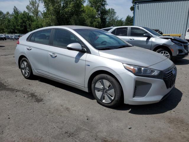 Photo 4 from auction – 2017 HYUNDAI IONIQ BLUE with VIN KMHC65LC8HU040079