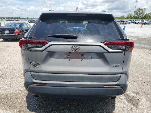 Photo 6 from auction – 2019 TOYOTA RAV4 XLE with VIN 2T3W1RFV2KC012956