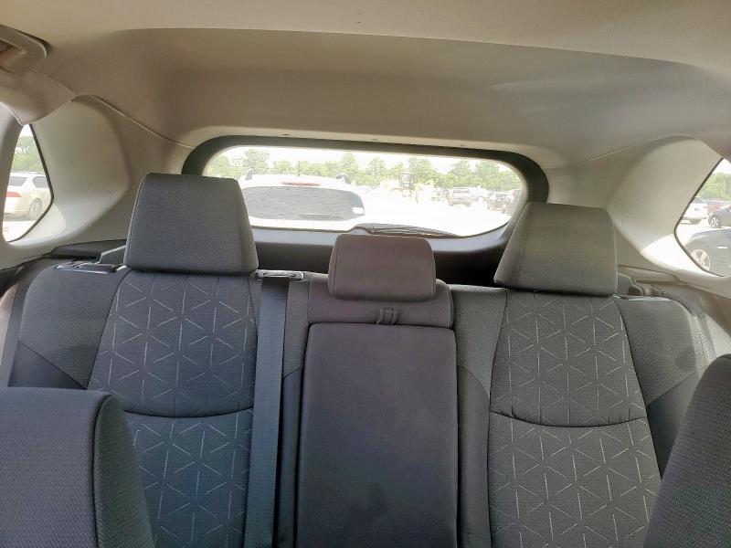 Photo 10 from auction – 2023 TOYOTA RAV4 XLE with VIN 2T3W1RFVXPW243660
