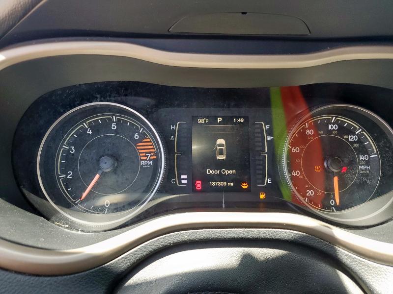 Photo 9 from auction – 2016 JEEP CHEROKEE L with VIN 1C4PJLCB2GW290887