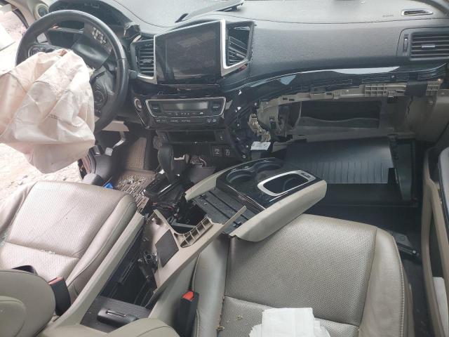 Photo 8 from auction – 2019 HONDA RIDGELINE with VIN 5FPYK3F75KB014118