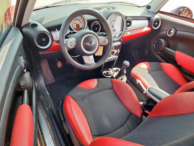 Photo 8 from auction – 2008 MINI COOPER with VIN WMWMF33518TU65547
