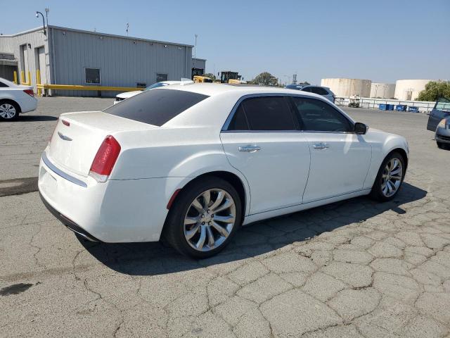 Photo 3 from auction – 2019 CHRYSLER 300 LIMITE with VIN 2C3CCAEG6KH609595