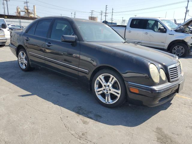 Photo 4 from auction – 1999 MERCEDES-BENZ E 320 with VIN WDBJF65H7XA900885