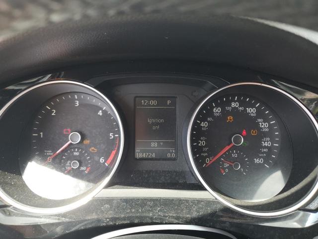 Photo 9 from auction – 2015 VOLKSWAGEN JETTA TDI with VIN 3VWLA7AJ2FM201699