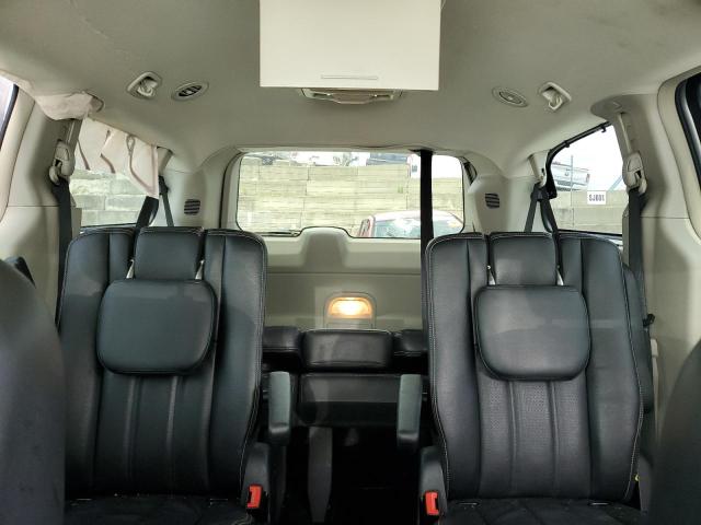 Photo 10 from auction – 2014 CHRYSLER TOWN & COU with VIN 2C4RC1CG1ER329090