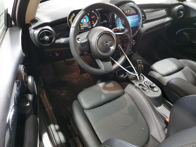 Photo 8 from auction – 2023 MINI COOPER SE with VIN WMW13DJ05P2S73092