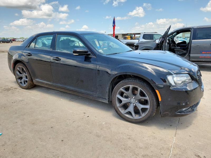 Photo 4 from auction – 2022 CHRYSLER 300 S with VIN 2C3CCABG5NH162881
