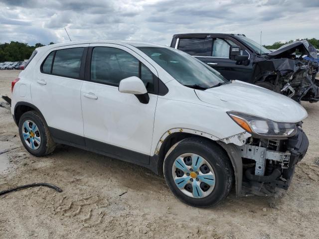 Photo 4 from auction – 2017 CHEVROLET TRAX LS with VIN KL7CJKSB4HB125777