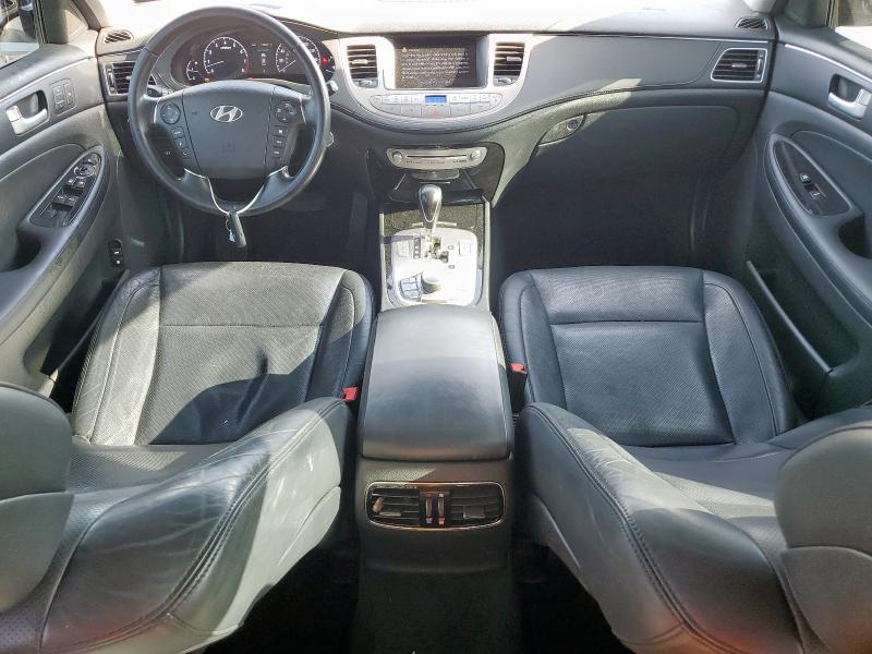 Photo 8 from auction – 2012 HYUNDAI GENESIS 5. with VIN KMHGC4DH7CU182527