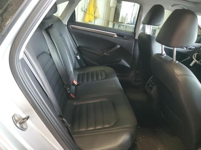 Photo 10 from auction – 2017 VOLKSWAGEN PASSAT SEL with VIN 1VWCT7A32HC039136