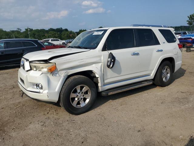 TOYOTA 4RUNNER SR 2011 with VIN JTEZU5JR2B5032052 - Photo from auction