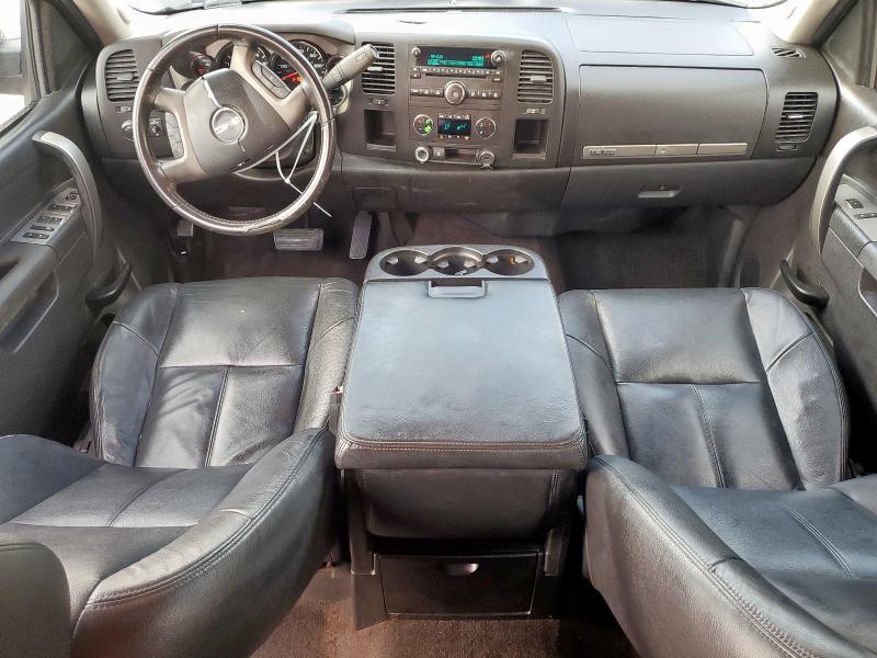 Photo 8 from auction – 2011 GMC SIERRA C15 with VIN 1GTR1VE02BZ366762