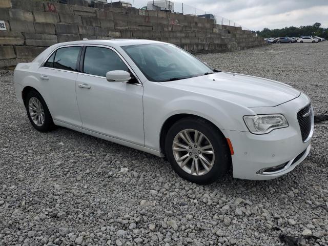 Photo 4 from auction – 2016 CHRYSLER 300 LIMITE with VIN 2C3CCAAG1GH295531