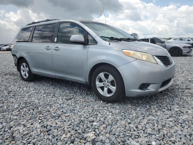 Photo 4 from auction – 2012 TOYOTA SIENNA LE with VIN 5TDKK3DC6CS190493