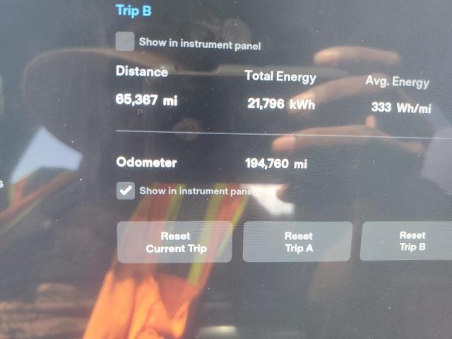 Photo 9 from auction – 2014 TESLA MODEL S with VIN 5YJSA1H24EFP62404