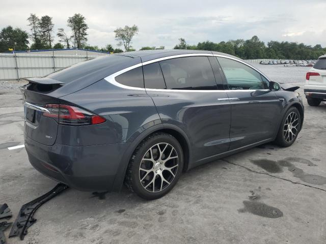 Photo 3 from auction – 2018 TESLA MODEL X with VIN 5YJXCAE20JF137027