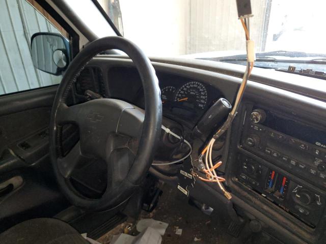 Photo 9 from auction – 2003 CHEVROLET SILVERADO with VIN 1GCEK19T93E215452