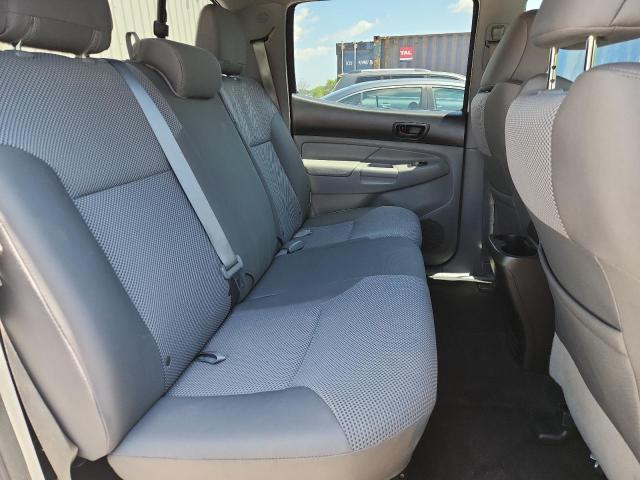 Photo 10 from auction – 2015 TOYOTA TACOMA DOU with VIN 3TMLU4EN5FM189733