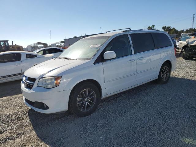 DODGE GRAND CARA 2017 with VIN 2C4RDGCG7HR717395 - Photo from auction
