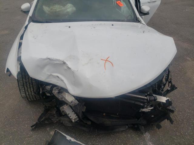Photo 11 from auction – 2016 CHRYSLER 200 LIMITE with VIN 1C3CCCAG3GN175149