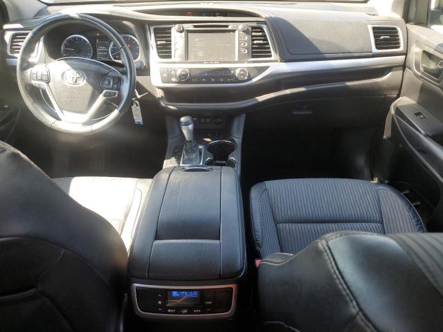 Foto 8 de la subasta – 2018 TOYOTA HIGHLANDER con VIN 5TDBZRFH1JS914157