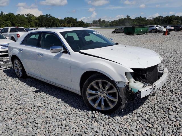 Photo 4 from auction – 2017 CHRYSLER 300C with VIN 2C3CCAEG7HH667904