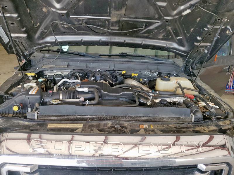 Photo 11 from auction – 2015 FORD F250 SUPER with VIN 1FT7W2BT6FEC30704