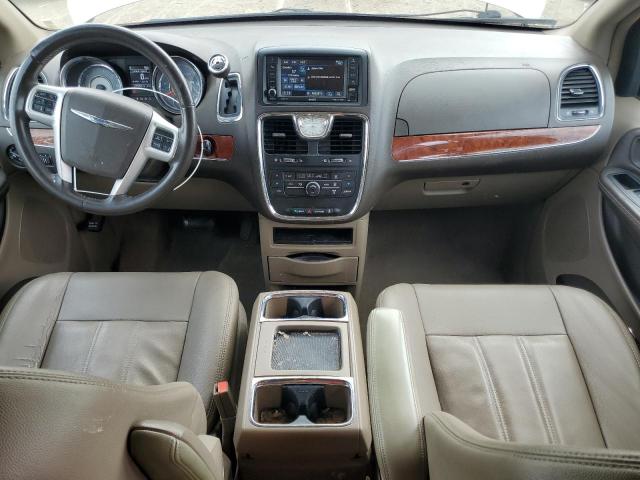 Photo 8 from auction – 2015 CHRYSLER TOWN & COU with VIN 2C4RC1BG5FR644669