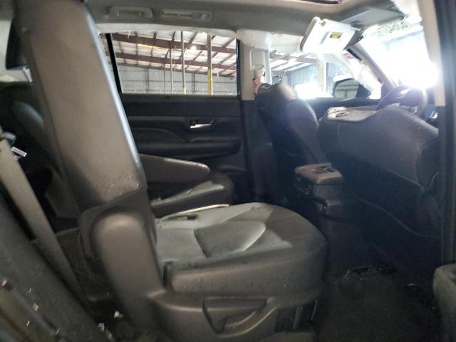 Photo 11 from auction – 2024 TOYOTA GRAND HIGH with VIN 5TDAAAB54RS033352