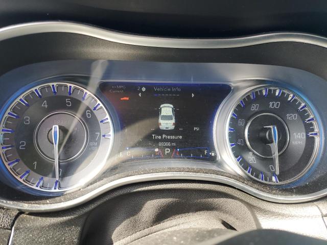 Photo 9 from auction – 2017 CHRYSLER 300 LIMITE with VIN 2C3CCAAG0HH521740
