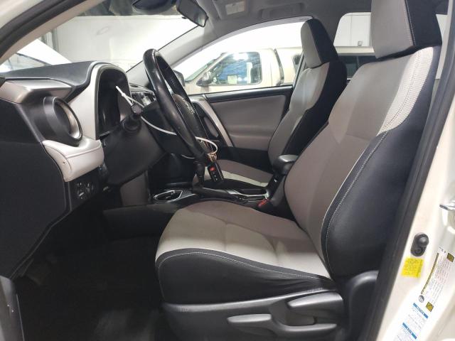 Photo 7 from auction – 2017 TOYOTA RAV4 XLE with VIN JTMRFREV1HJ715647