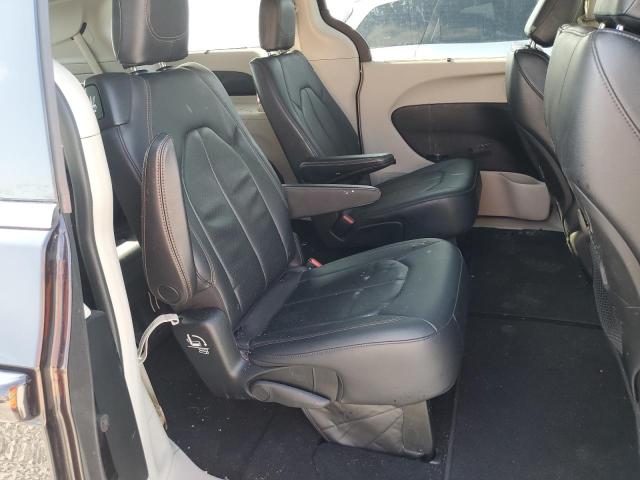 Photo 11 from auction – 2018 CHRYSLER PACIFICA T with VIN 2C4RC1BG0JR113906