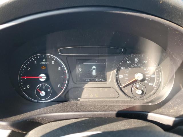 Photo 9 from auction – 2018 KIA SORENTO LX with VIN 5XYPGDA31JG349514