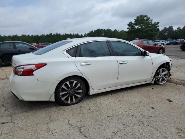 Photo 3 from auction – 2017 NISSAN ALTIMA 2.5 with VIN 1N4AL3AP7HC111332