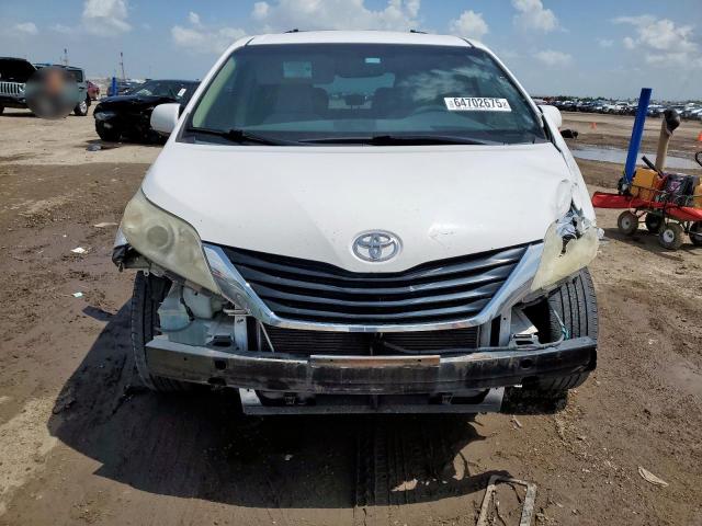 Photo 5 from auction – 2011 TOYOTA SIENNA LE with VIN 5TDKK3DC7BS174124