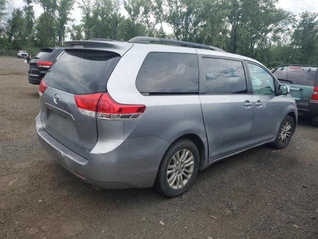 Photo 3 from auction – 2012 TOYOTA SIENNA with VIN 5TDYK3DC1CS273369