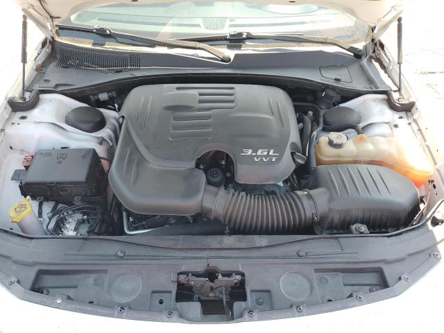 Photo 11 from auction – 2019 CHRYSLER 300 LIMITE with VIN 2C3CCAEG6KH609595