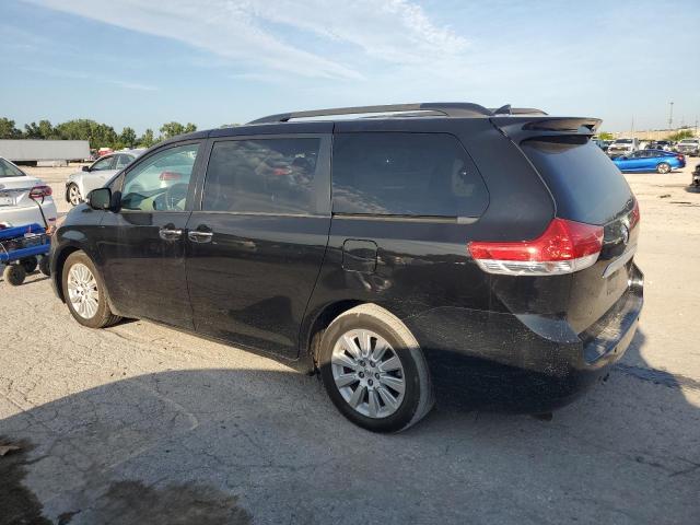 Photo 2 from auction – 2013 TOYOTA SIENNA XLE with VIN 5TDYK3DC8DS402578