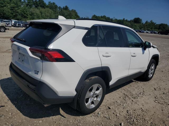 Photo 3 from auction – 2019 TOYOTA RAV4 XLE with VIN 2T3P1RFVXKW025702