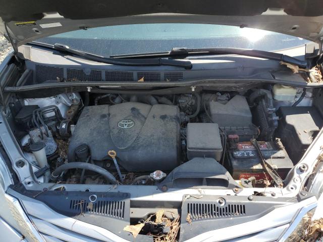 Photo 12 from auction – 2017 TOYOTA SIENNA LE with VIN 5TDJZ3DC6HS154902