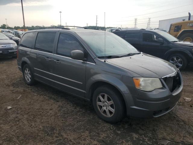 Photo 4 from auction – 2010 CHRYSLER TOWN & COU with VIN 2A4RR5D16AR253743