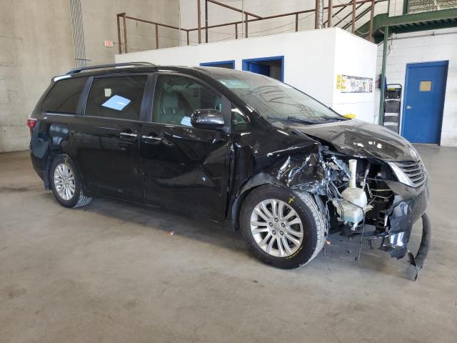 Photo 4 from auction – 2015 TOYOTA SIENNA XLE with VIN 5TDYK3DC7FS620322