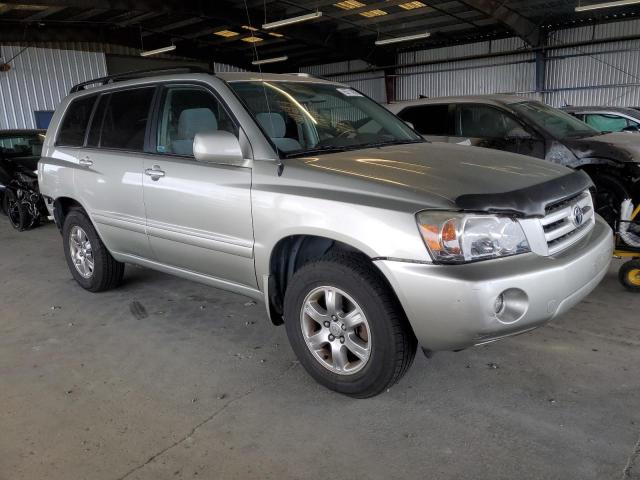 Photo 4 from auction – 2004 TOYOTA HIGHLANDER with VIN JTEEP21A040039631