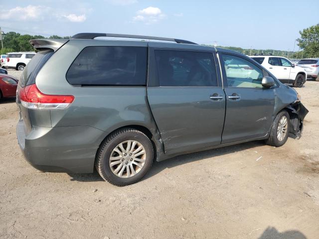 Photo 3 from auction – 2014 TOYOTA SIENNA XLE with VIN 5TDYK3DCXES498652