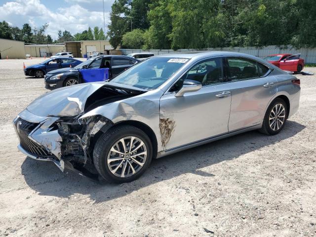 LEXUS ES 300H BA 2022 مع رقم تعريف المركبة 58ADA1C17NU014359 - صورة من المزاد